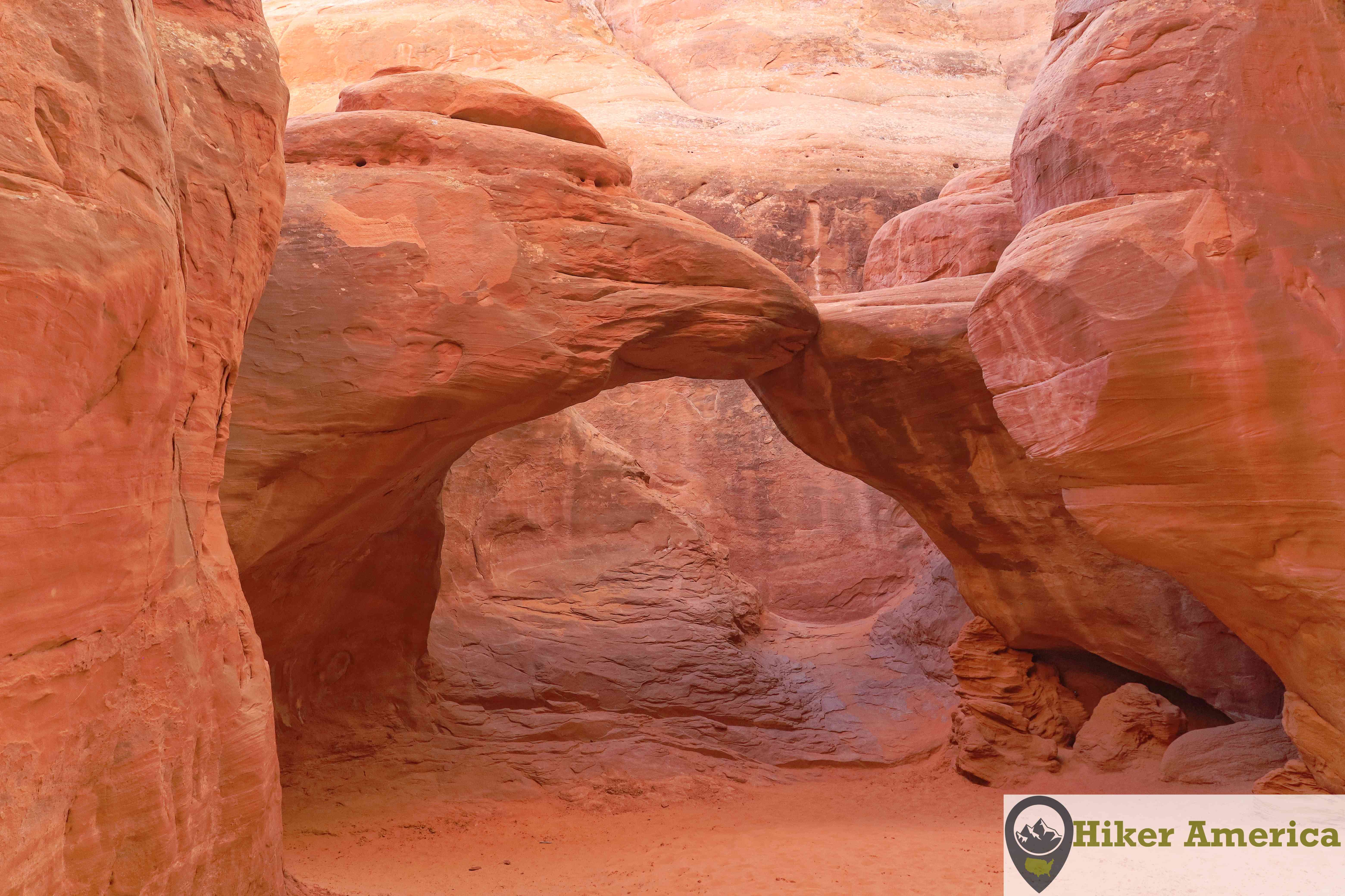 Sand Dune Arch itself.